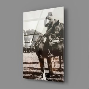 Bağımsızlık Yürüyüşü Atatürk'ün Selam Duruşu Cam Tablo