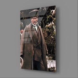 Atatürk Ayakta Kalpaklı Bastonlu Ve Paltolu Cam Tablo
