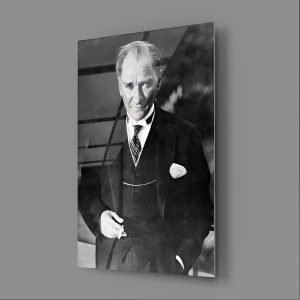 Karizmatik Lider Atatürk Siyah Beyaz Cam  Tablo