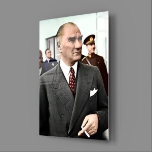 Kırmızı Kravatlı Atatürk Renkli Portre Cam Tablo